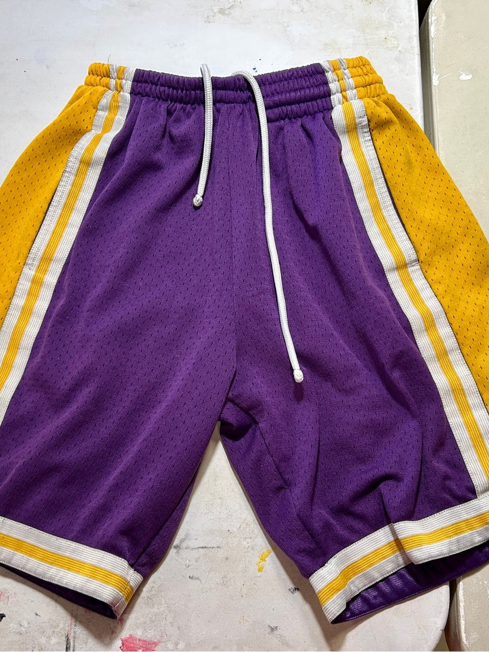 Lakers Mitchell and ness small shorts